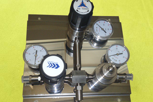 半自動切(qiē)換彙流排