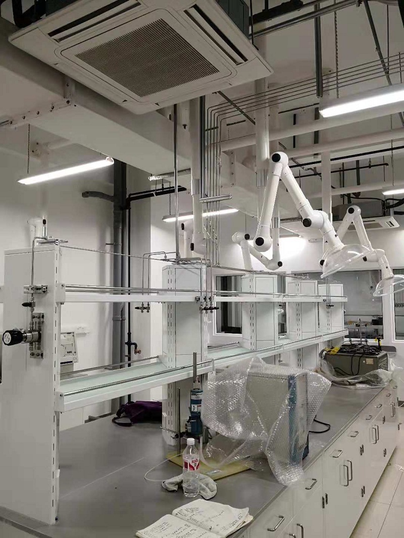 清華大學(xue)鹽城環境(jìng)工程技術(shù)研發中心(xīn)實驗室氣(qi)路工程案(an)例